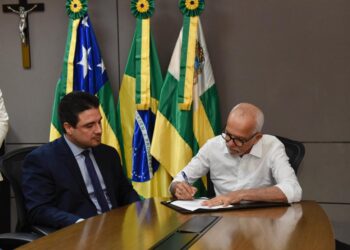 Prefeito Edvaldo se afasta por 15 dias para missão oficial na China; presidente da Câmara assume PMA