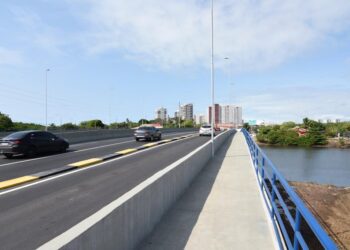 Prefeito entrega ampliação da ponte Juscelino Kubitschek: uma obra que melhora a mobilidade urbana