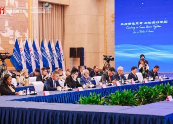 Prefeito Edvaldo compartilha experiências de Aracaju em Fórum Mundial de Cidades Irmãs