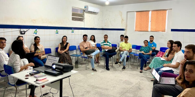 Secretaria de Saúde promove acolhimento pedagógico para novos profissionais do programa Mais Médicos em São Cristóvão