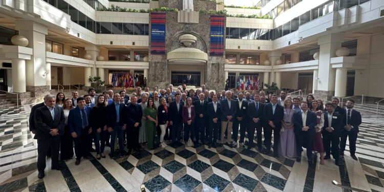 Em Washington, EUA, governador Fábio Mitidieri comenta votação do Projeto Proredes