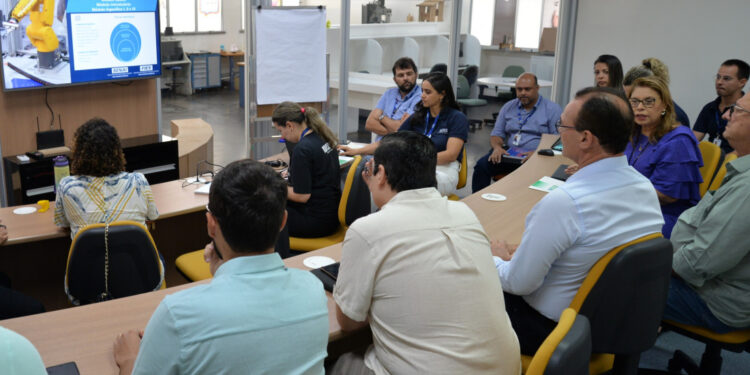 Seduc e Senai alinham estratégias para otimizar o ensino profissionalizante e tecnológico
