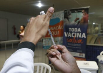 InfoGripe mantém alerta para aumento de casos de covid-19