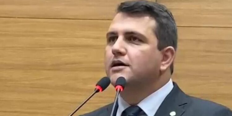 Marcos Oliveira repercute decisão do TJ/SE favorável à Valmir de Francisquinho