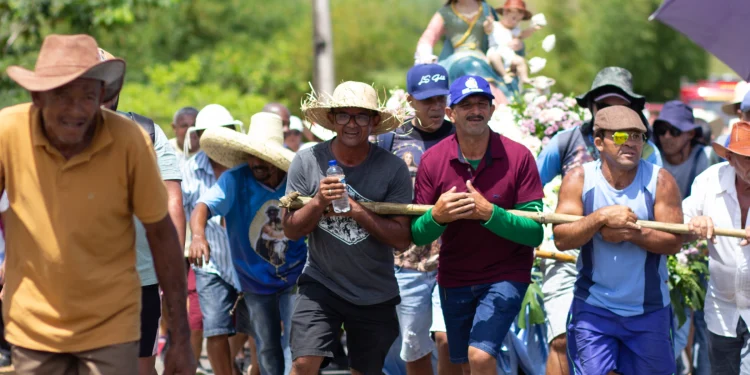 Peregrinação de Divina Pastora, padroeira de Sergipe, se consolida como maior celebração religiosa do estado e movimenta economia