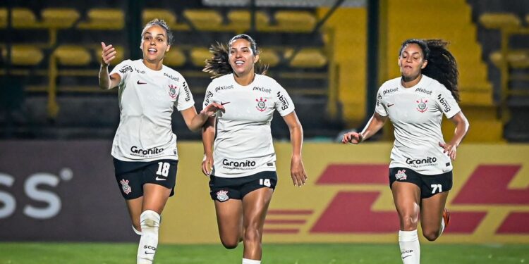 Millene leva Corinthians à vitória na Libertadores feminina