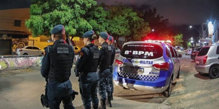 PM prende suspeito de ameaçar a própria tia com uma faca no Bairro Santos Dumont