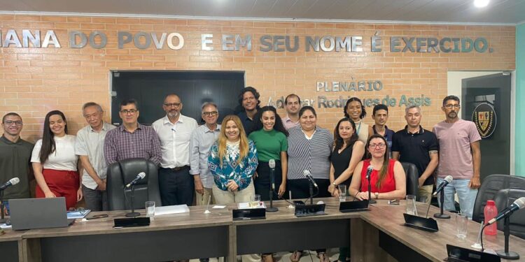 População de Canindé e autoridades debatem sobre projeto de usina fotovoltaica