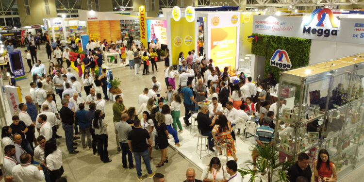 Empresários comemoram sucesso da Mix Varejo 2023