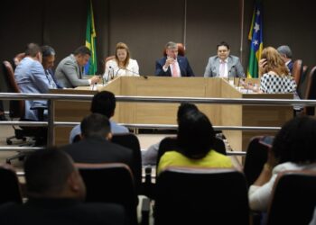 Leis orçamentárias são aprovadas em primeira discussão