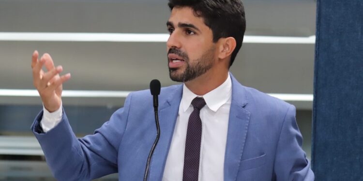 Vereador Pastor Diego defende que haja transporte complementar na Zona de Expansão