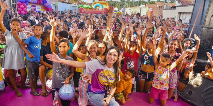 Yandra promove Projeto ‘FelizCidade’ na Ponta da Asa, em Aracaju