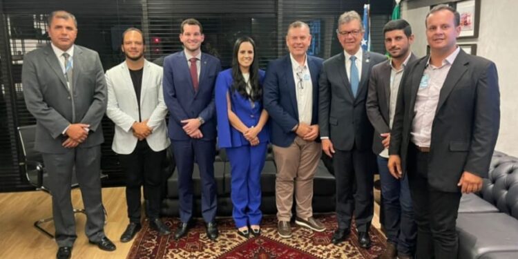Deputado Neto Batalha, Júnior de Amintas e Gabriella Sá buscam recursos para Itabi em Brasília