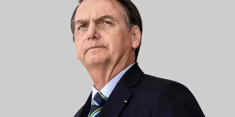 Julgamento de ações contra Bolsonaro no TSE será retomado na terça-feira (17)