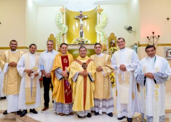 Sérgio Reis participa do dia festivo de Santa Teresinha, no município de Lagarto