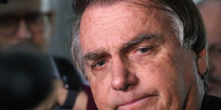 TSE marca para próxima terça julgamento de ações contra Bolsonaro