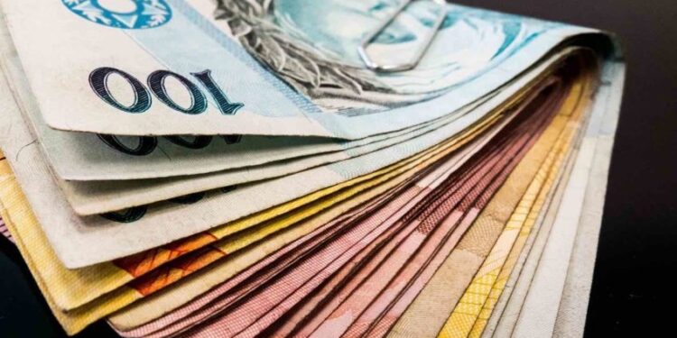 Governo inicia pagamento da folha de outubro nesta sexta, 27