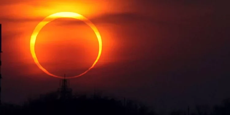 Eclipse solar encanta as Américas