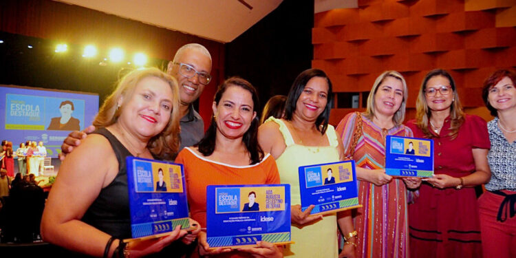 Escolas municipais de São Cristóvão são reconhecidas entre as melhores de Sergipe no Prêmio Escola Destaque 2023