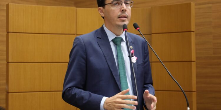 Deputado Georgeo Passos destaca ação emergencial no HUSE