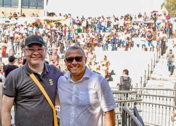 Eduardo Lima parabeniza o Projeto Help, que trabalha no combate à depressão e automutilação infantojuvenil 