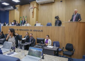 Vereadores discutem situação do transporte coletivo