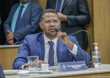 Sargento Byron questiona melhorias no trânsito e na comunicação junto à SMTT