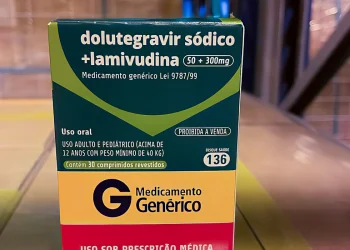 Antirretroviral de Farmanguinhos simplifica tratamento do HIV no SUS