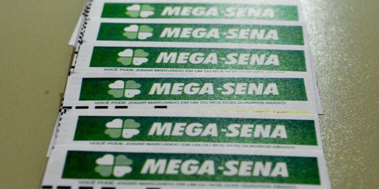 Ninguém acerta as seis dezenas da Mega e prêmio vai para R$ 40 milhões