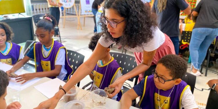 Dia da Sergipanidade: alunos da Emef Otília de Araújo Macêdo visitam Museu da Gente