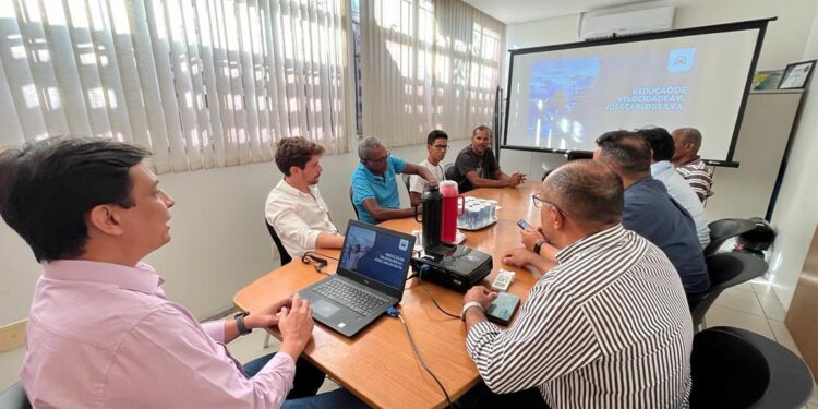 SMTT se reúne com vereadores e moradores do São Conrado e anuncia mudanças no trânsito local