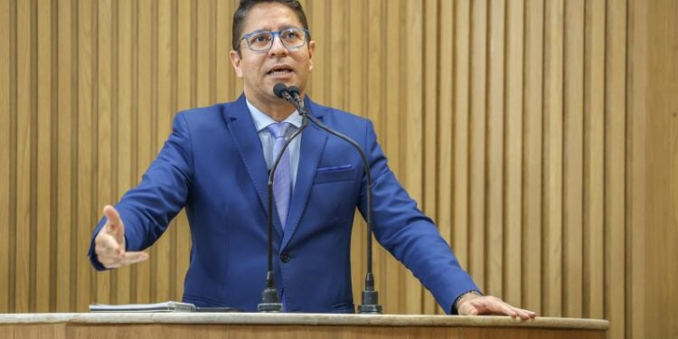 Ricardo Marques convida população para audiência pública sobre desafios da causa animal e situação de protetores e instituições