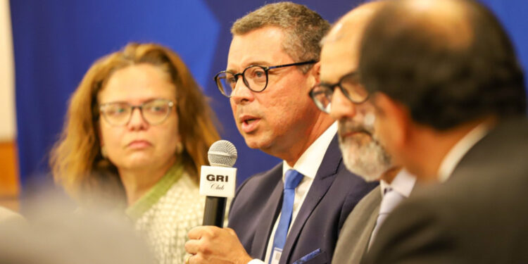 Governador Fábio Mitidieri destaca ambiente de negócio de Sergipe em evento do BNDES