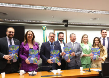 Governador Fábio Mitidieri estreita diálogo com prefeitos e bancada federal em Brasília