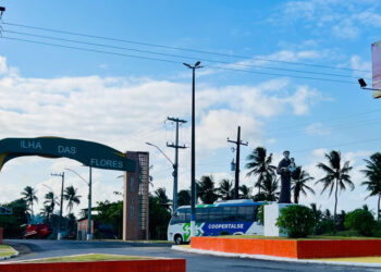 Moradores de Ilha das Flores comemoram obras de infraestrutura anunciadas pelo Governo do Estado