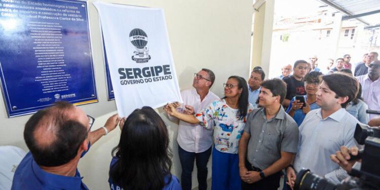 Governador Fábio Mitidieri reforça compromisso com educação durante entrega de escolas na Grande Aracaju