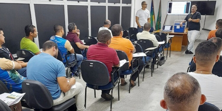 Hemose realiza capacitação sobre transporte de sangue para unidades de saúde do Estado