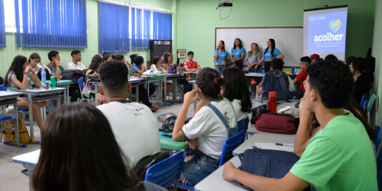 RedemAção confirma sucesso da Maratona Enem entre estudantes da rede estadual