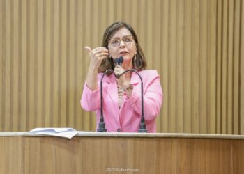 Lei Paulo Gustavo: PMA, na verdade, está desrespeitando e sendo indiferente com a classe artística, diz Emília