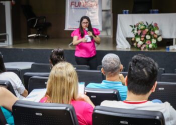 Saúde realiza oficina de promoção e prevenção às ISTs para a população LGBTQIAPN+