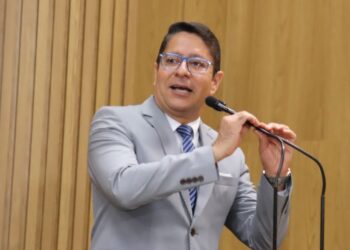 Ricardo Marques questiona tabelamento de preços do DETRAN para tirar a CNH