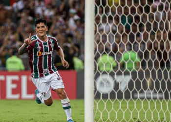 Fluminense enfrenta Boca em busca da Glória Eterna da Libertadores