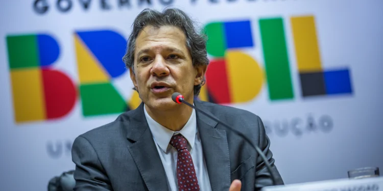 Receita investigou aumento de compensações tributárias, diz Haddad