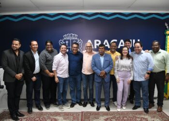 Prefeito Edvaldo anuncia programação do Réveillon 2024 de Aracaju