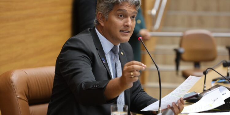 Dr. Samuel solicita carro fumacê para as comunidades de Socorro