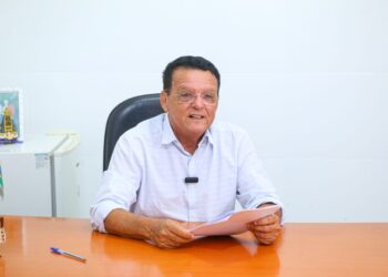 Prefeitura da Barra dos Coqueiros sanciona lei de reajuste salarial para Profissionais da Educação