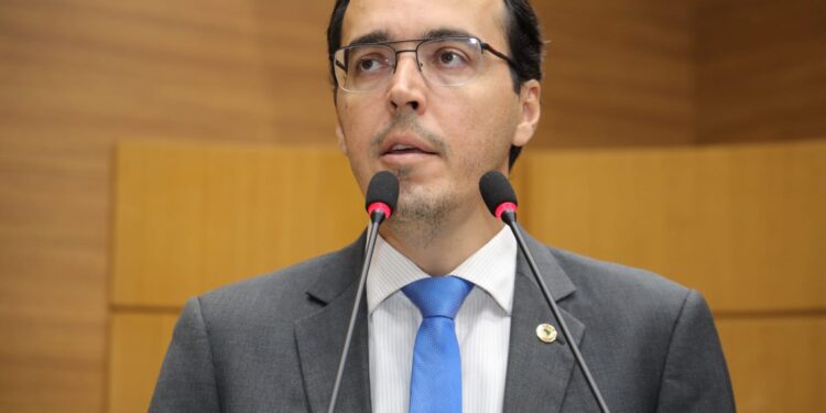 Georgeo Passos alerta sobre problemas na maternidade N. Sra de Lourdes