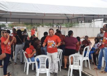 Mais um dia de paralisação em Poço Redondo: professores cruzam os braços nesta terça-feira