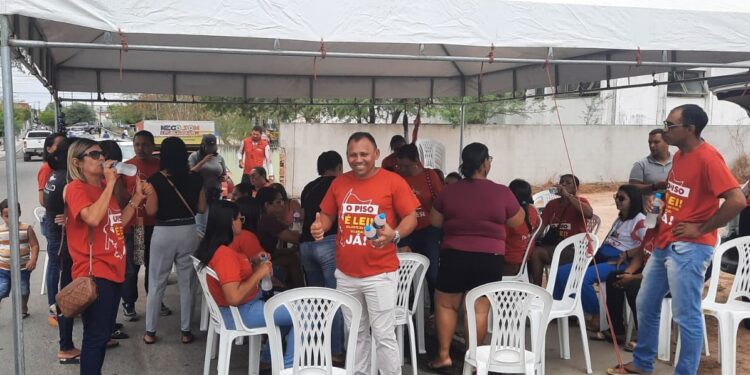 Mais um dia de paralisação em Poço Redondo: professores cruzam os braços nesta terça-feira