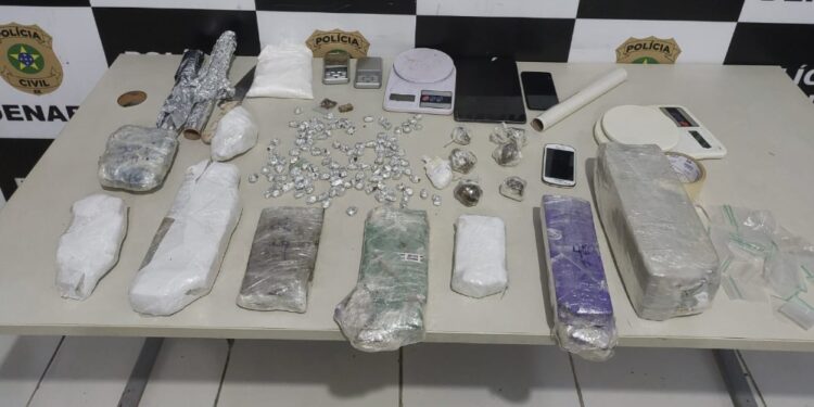 Denarc apreende 7kg de drogas na Zona Sul de Aracaju